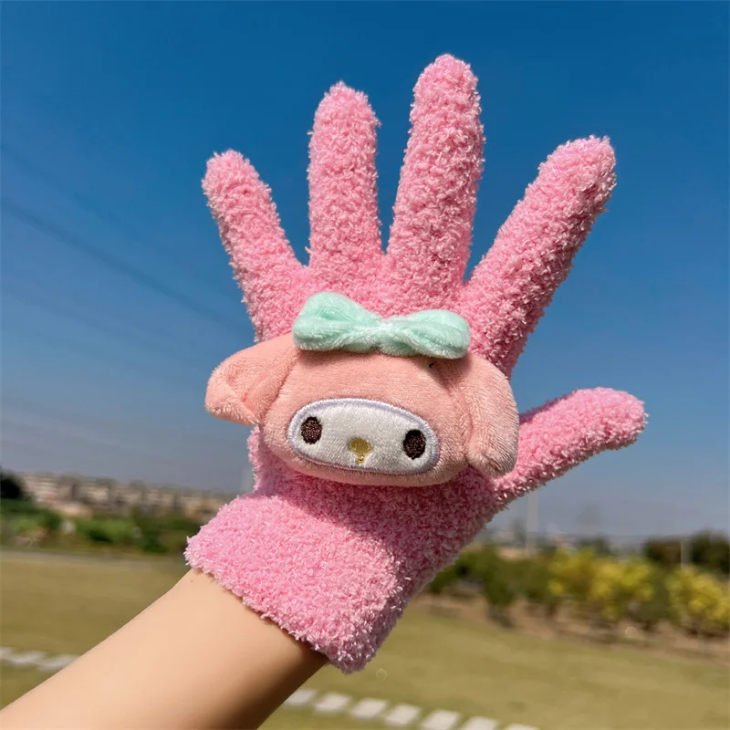 Cartoon Sanrio Hello Kitty Winter Coral Velvet Warm Plush Gloves Windproof Thickened Warm Antifreeze Riding Gloves