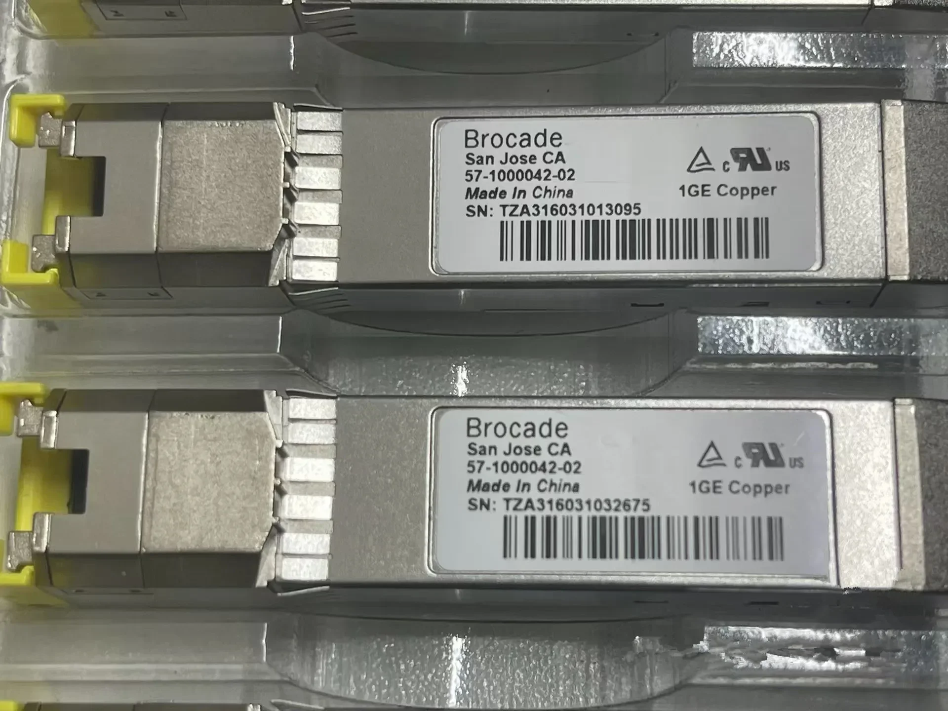 1PCS Brocade 1GE RJ45 Sfp Fiber Switch 57-1000042-01/RJ45 Network Adapter