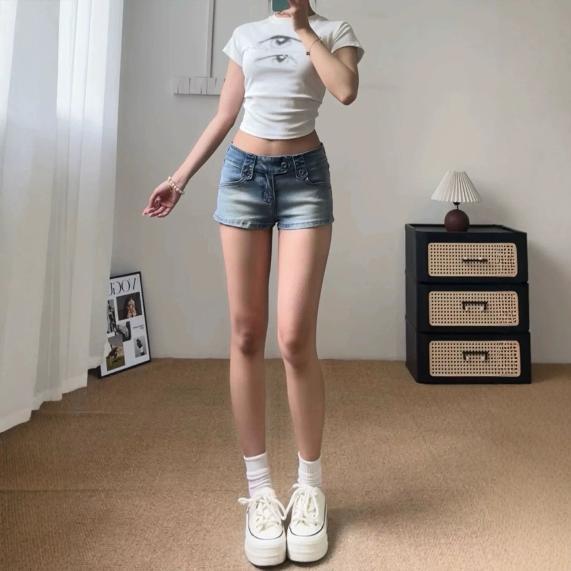 American Spice Girls Do Old Denim Super Shorts Women's Summer Low Waist Retro Slim Hip Y2k Hot Pants view 5