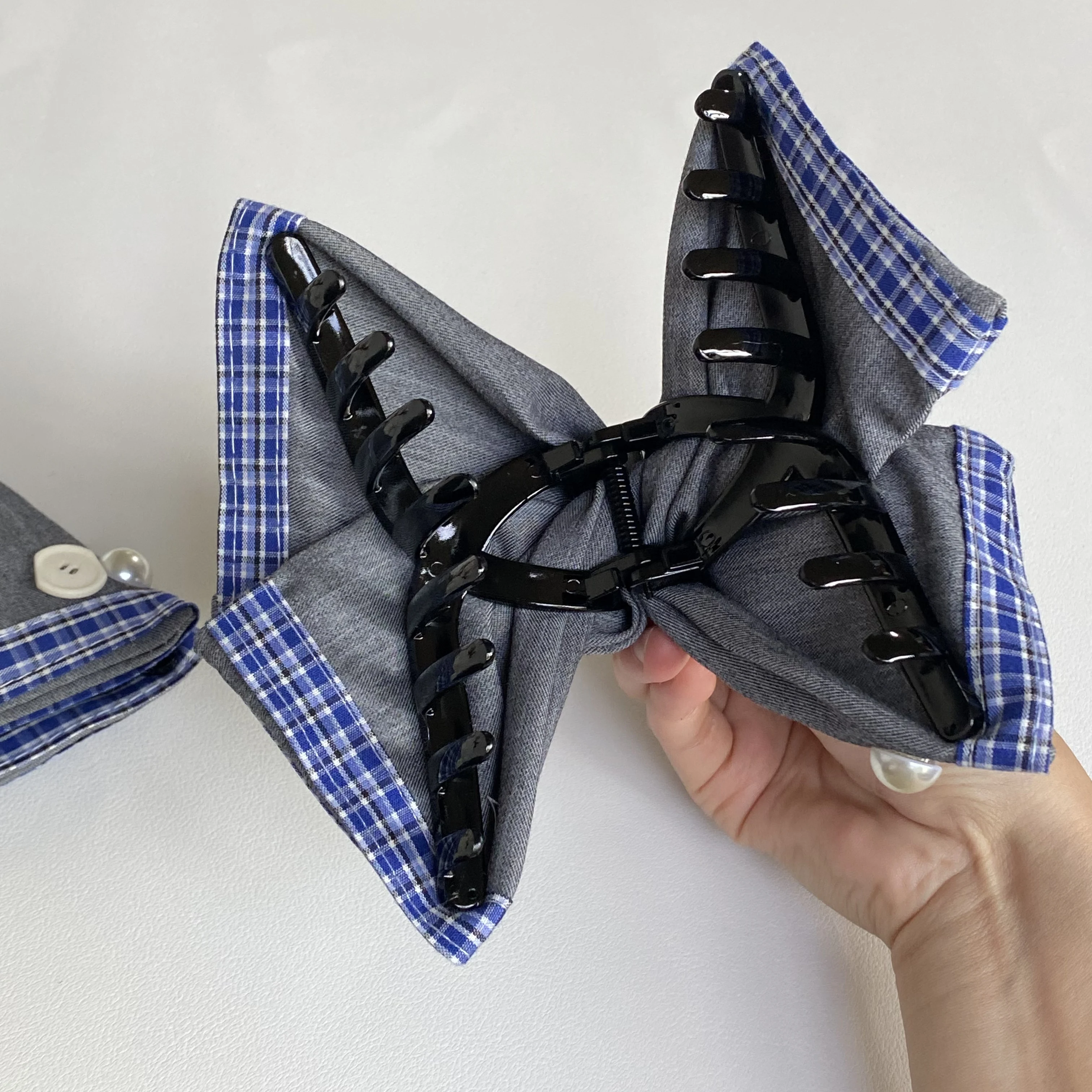 1 шт. элегантный серый карманный квадрат с синей клетчатой отделкой, пуговицами и жемчужным декором, мужской аксессуар для официального свадебного костюма