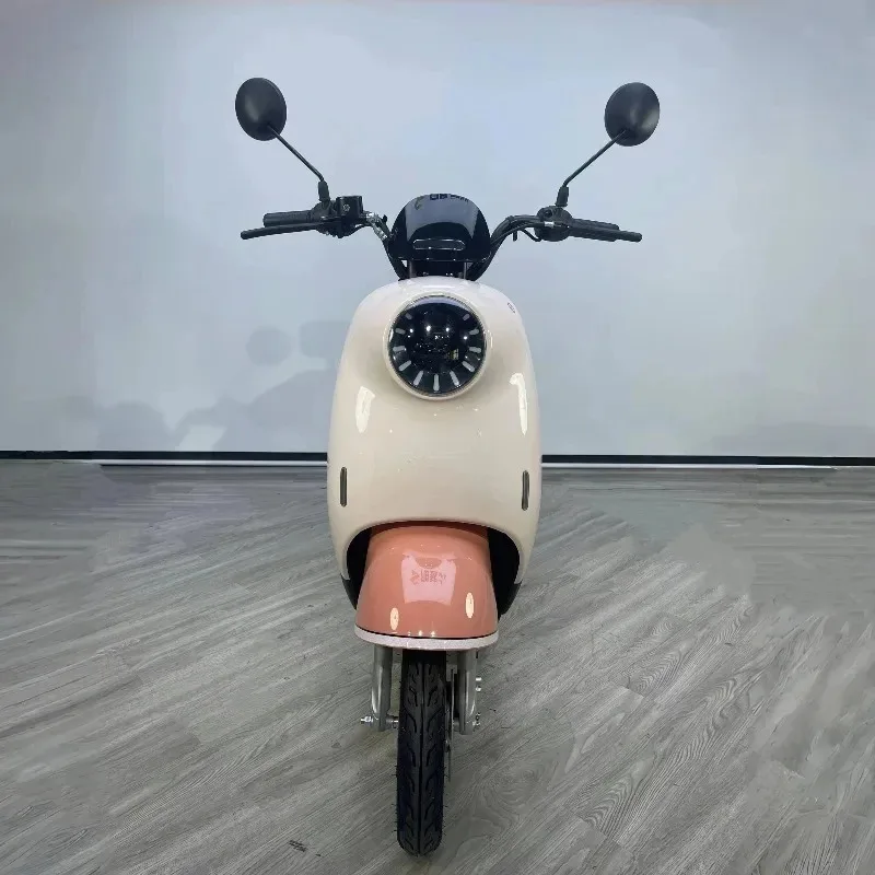 High-end Fashionle Electric Motorcycle Scooter Adult 650W Moped 60V Bike Factory Direct Sale