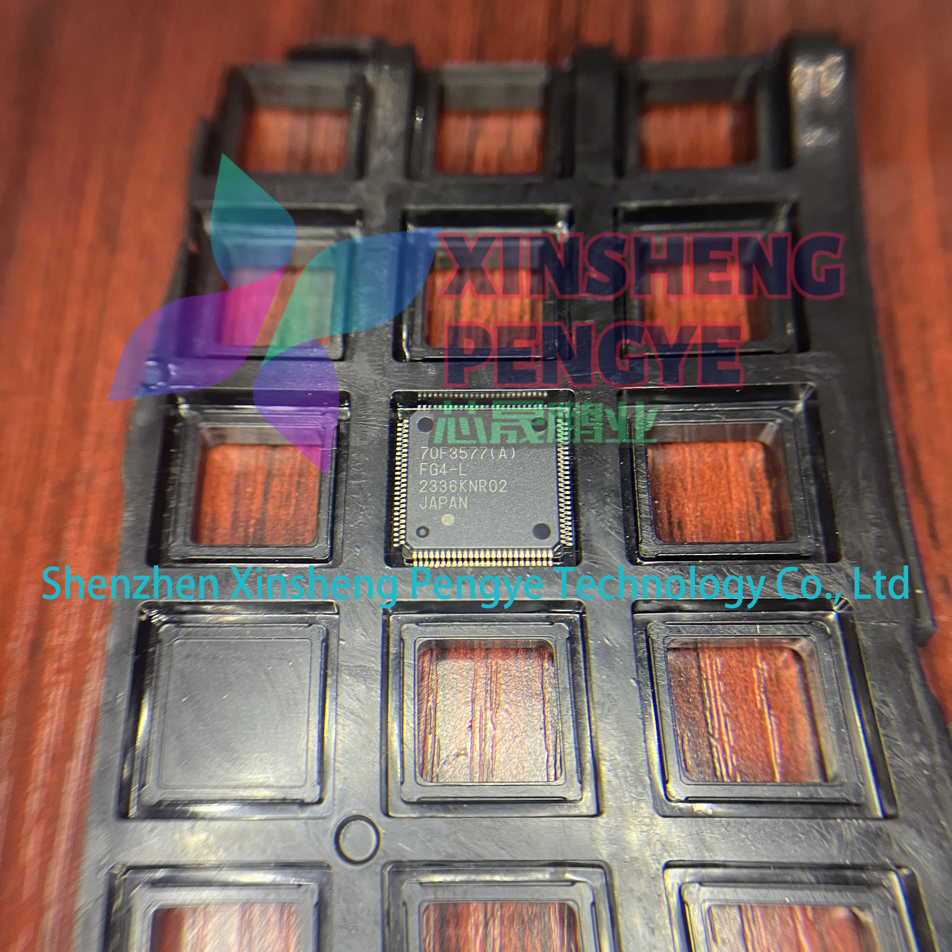 Marcação UPD70F3577GCA-UEU-AX de alta qualidade 70F3577 (A) Embalagem LQFP-100 384KB 32Bit Microcontrolador IC em estoque