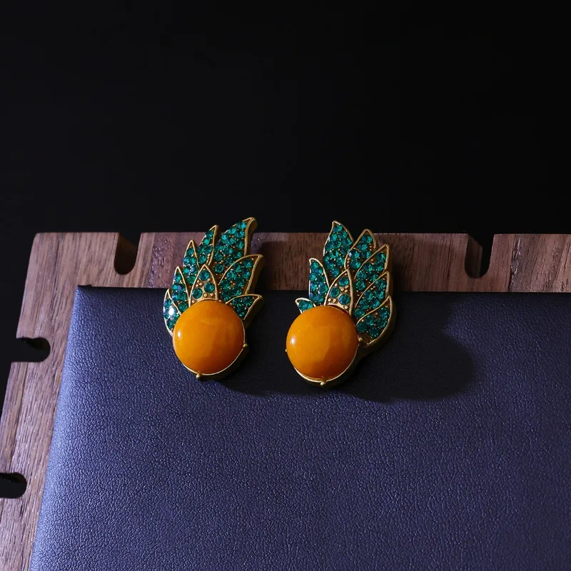 

Премиальные серьги из натурального камня с бриллиантами, дизайн в стиле ретро-средневекового двора, барочные серьги с бриллиантами в стиле тяжелой индустрии.