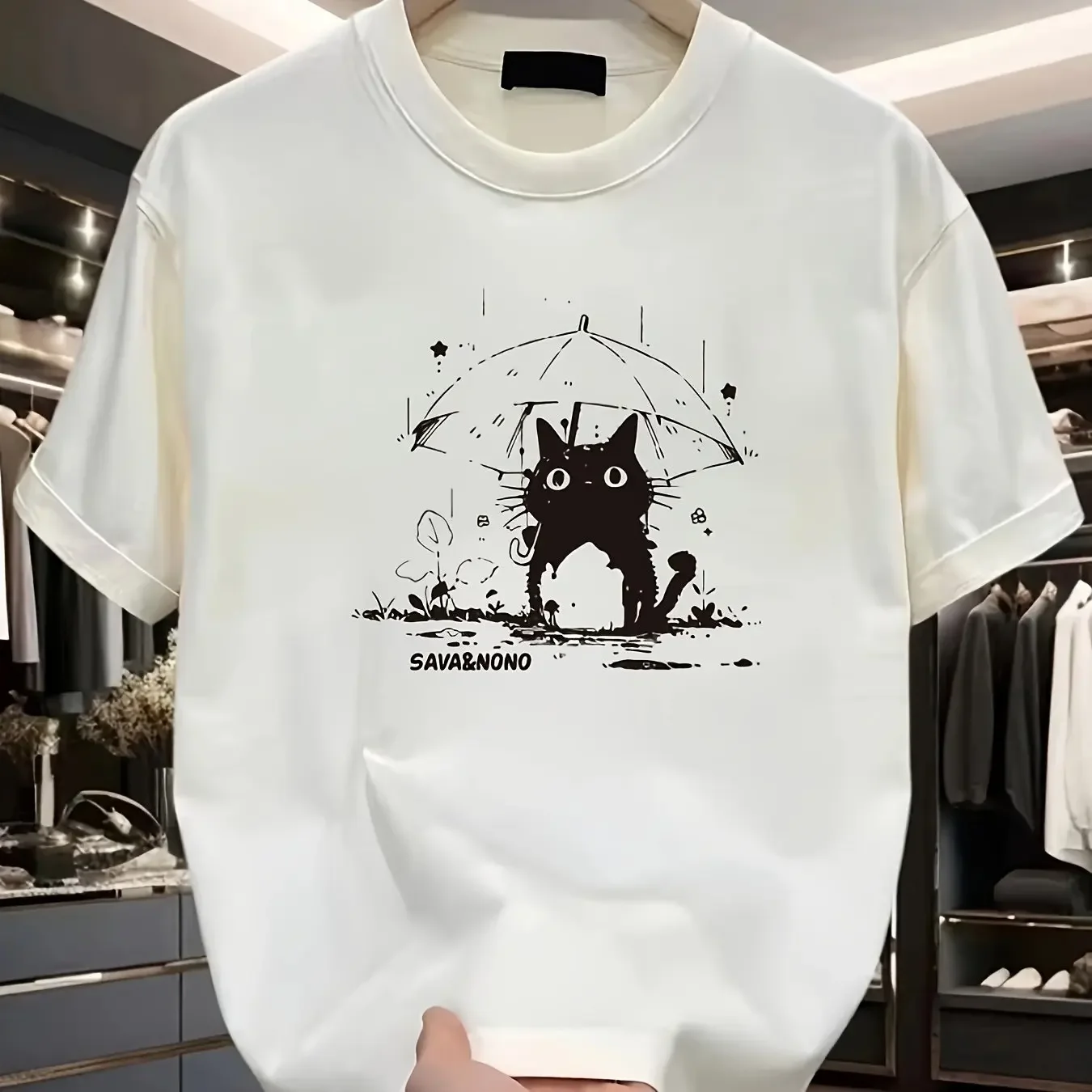 Men Cute Black Cat Holding‑Umbrella Sketch SAVA&NONO Letter Graphic O‑neck White Short‑Sleeve T‑shirt Loose Unisex Casual Tops