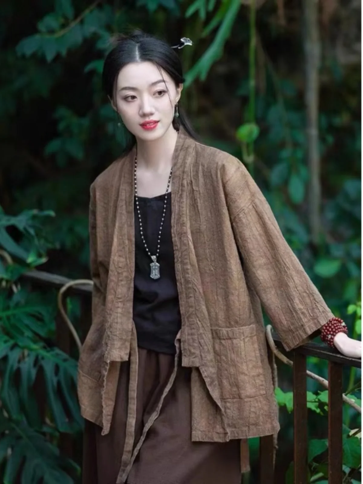 Chaqueta Retro China Teñida y Pada con Cinturón, Corte Hoado, Cuello en V, Chaqueta Corta para Mujer, Temporada Primaver...