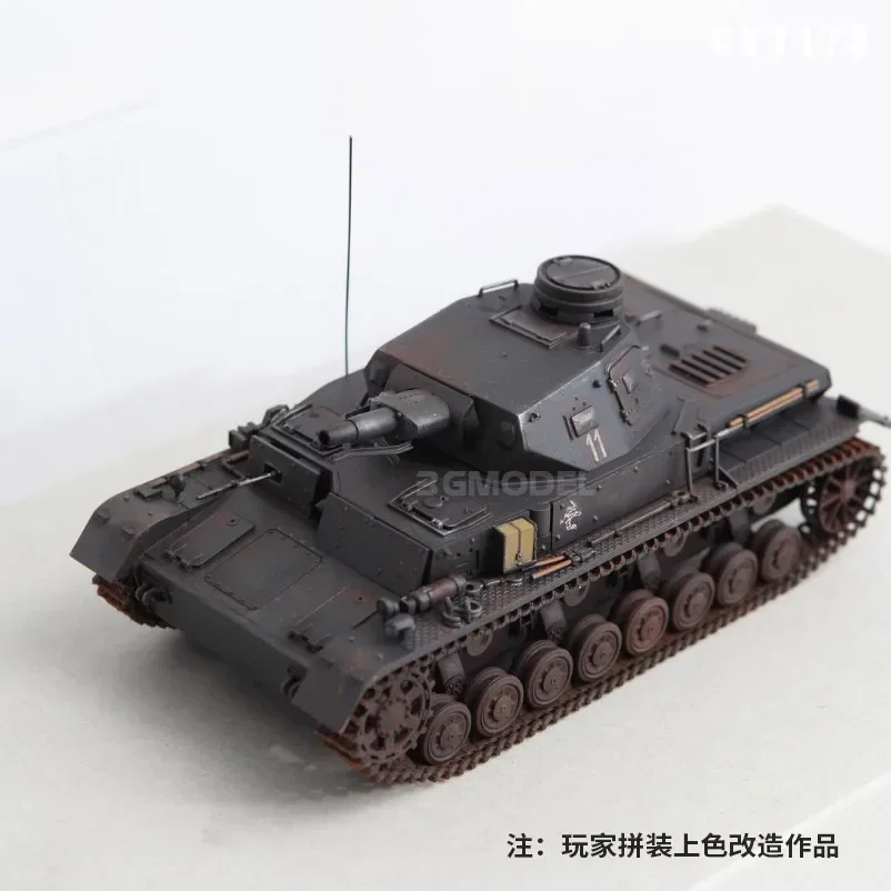 Tamiya Plastic assembled tank model kit 35096 IV medium tank attached to man 1/35