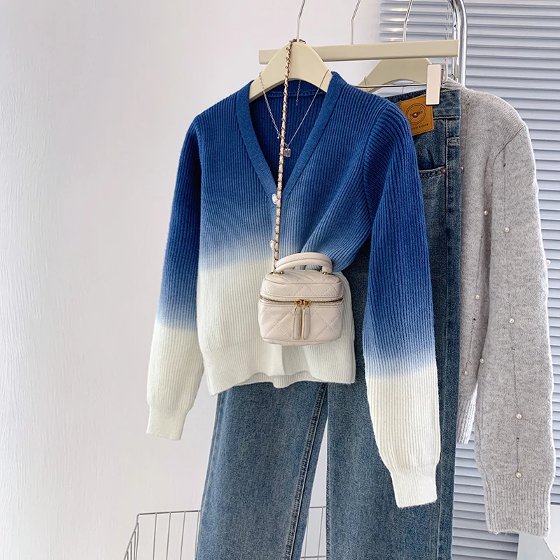 Autumn 2024 Winter Sweater Gradient Blues Blending Long Sleeve Knitted Cardigan Lady V-Neck Outerwear Elegant Female Coat KE7153