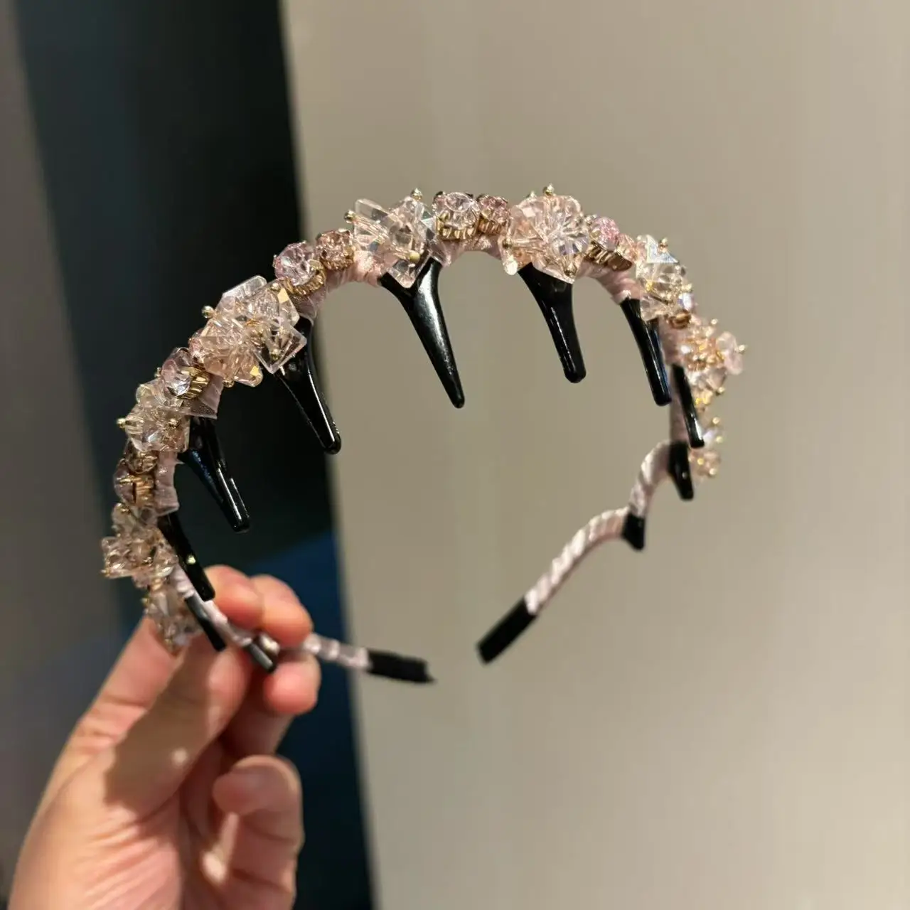 Crystal Thin Headband Handmade Heavy Craft Light Luxury Vintage Niche Design Premium Daily Outdoor Use Hair Accessory