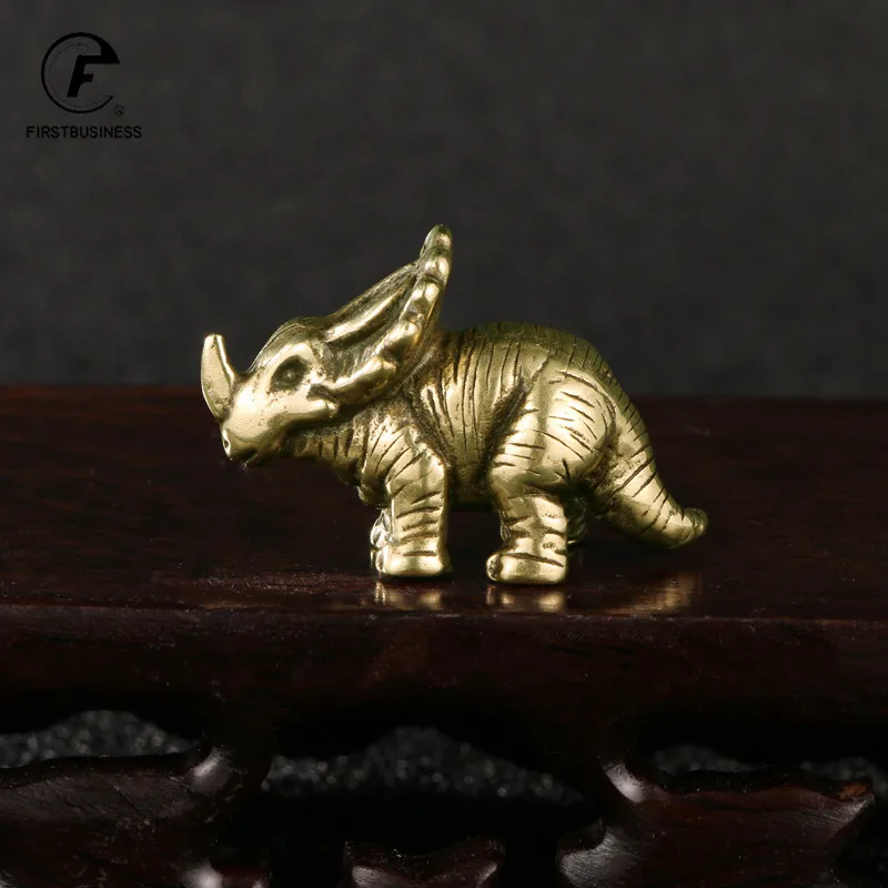 Solid Brass horned dinosaur Jurassic Dinosaur family Small Statue Office Desktop Ornaments Tea Pet Crafts Animal Figurines