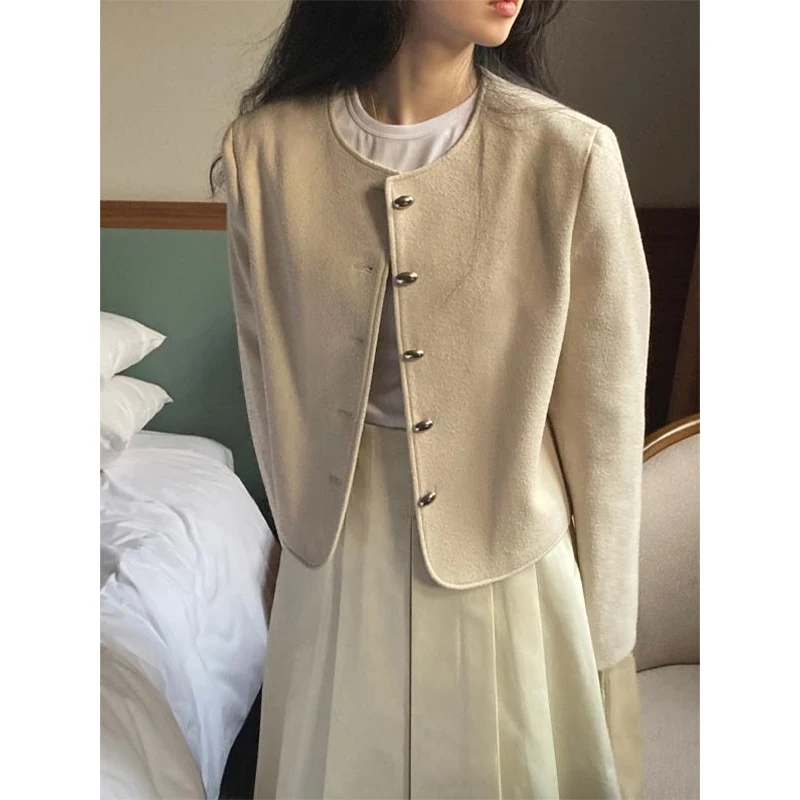 

Elegant round Neck Particle Sense Shoulder Short Outerwear Women's Fashion Style Versatile Autumn Coat Button Closure Long Sl...