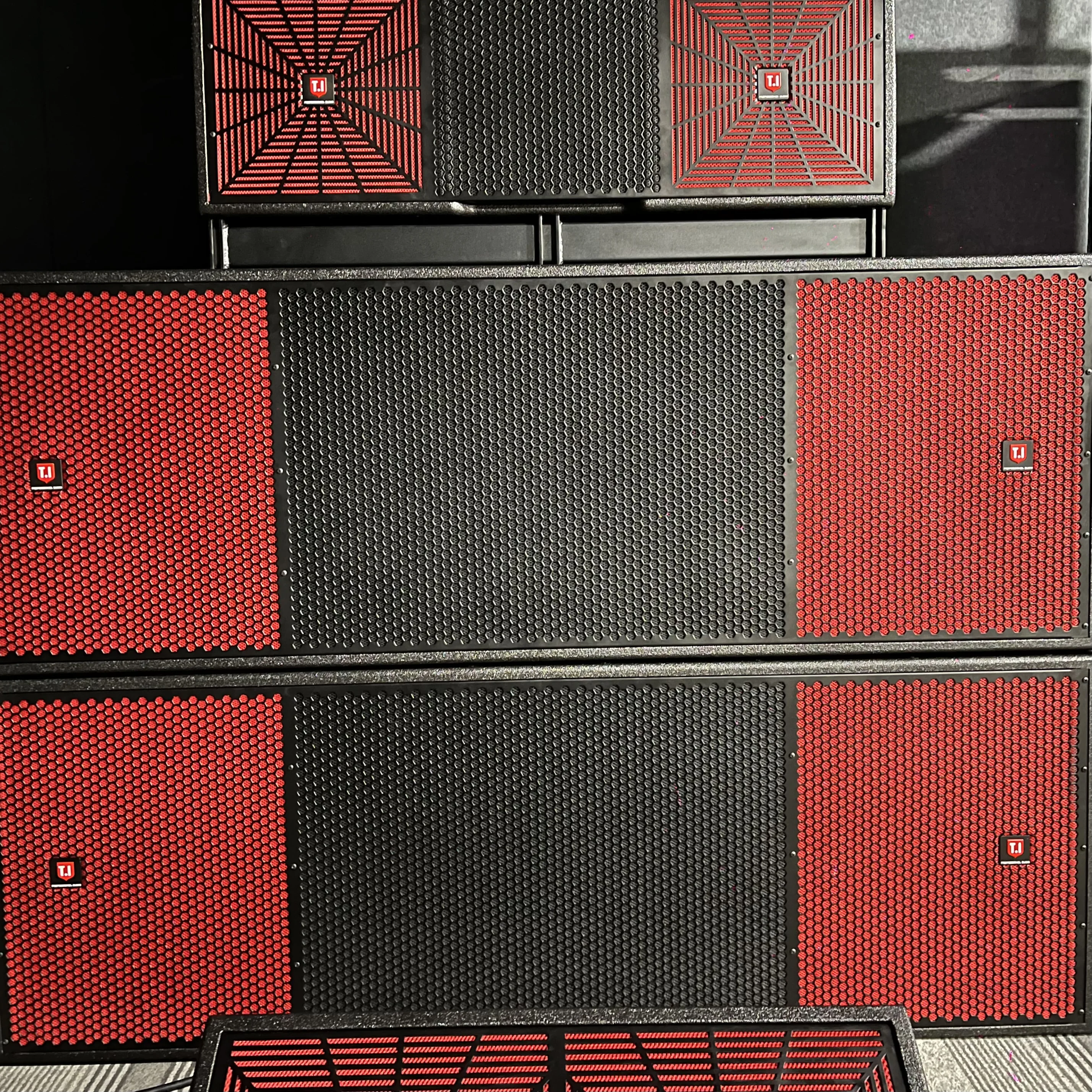 Акустическая система Hardcase Pro-212 с двумя 12-дюймовыми водонепроницаемыми динамиками из березовой фанеры для сцены