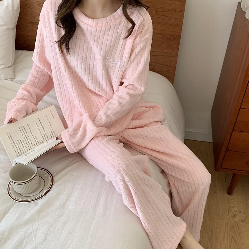 

wholesale pajamas suit female autumn winter comfortable homewear keep warm sleepwear coral fleece minimalist nightwear suit