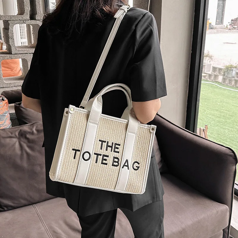 Сумка в дизайнерском стиле - новая модель 2025 года. Качественная соломенная сумочка. Модная сумка-тоут. Классическая сумка через плечо на одно плечо.