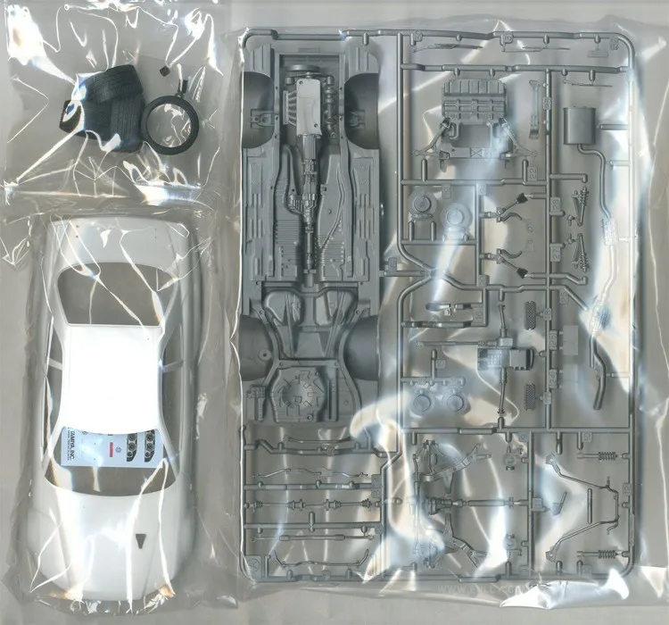 Tamiya 24258 static assembled car model 1:24 scale For Nissan Skyline GT-R V Spec II R34 car model kit