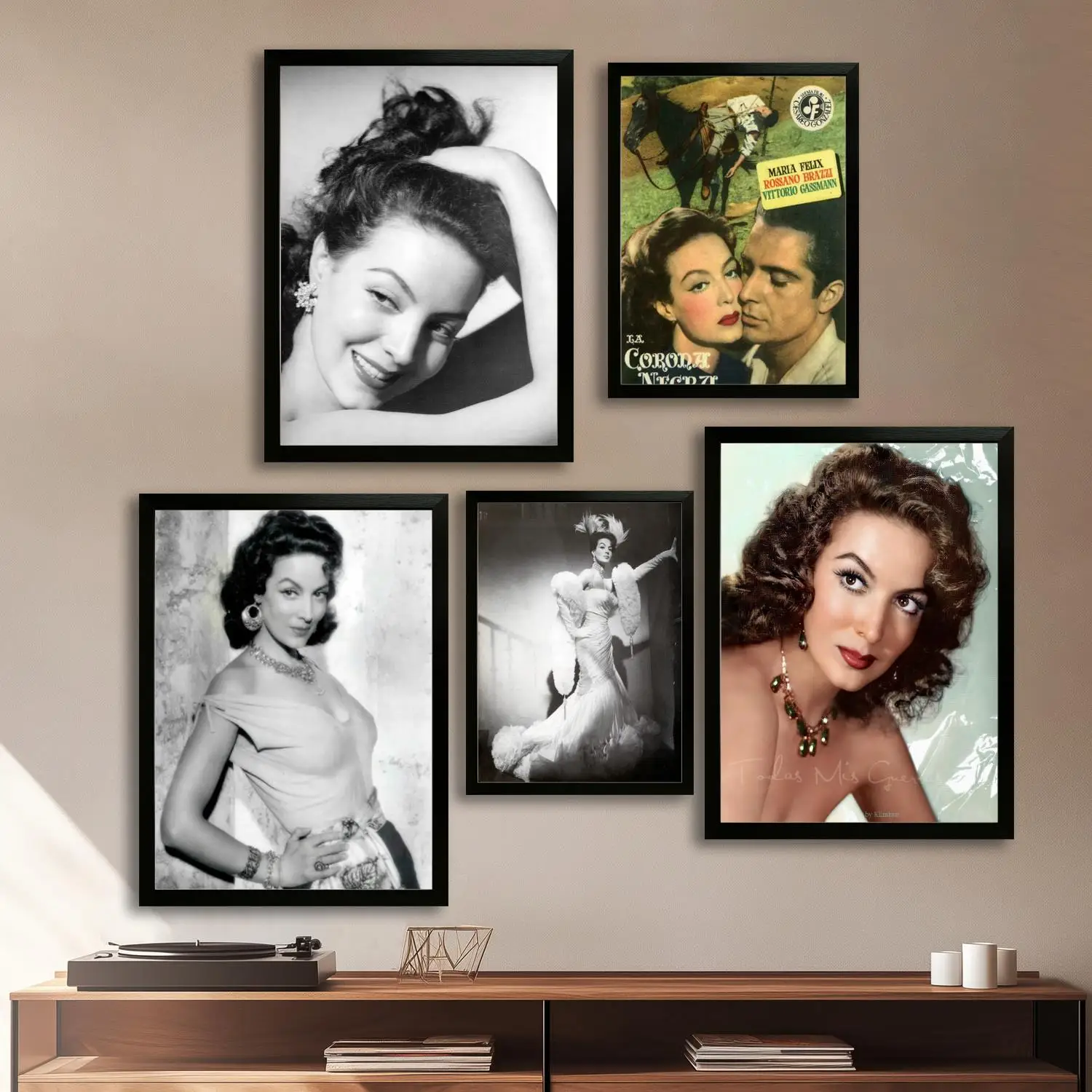 maria felix Canvas Art Poster, Wall Art, Picture Print, Modern Family, Bedroom Decor, Posters,Decorative painting