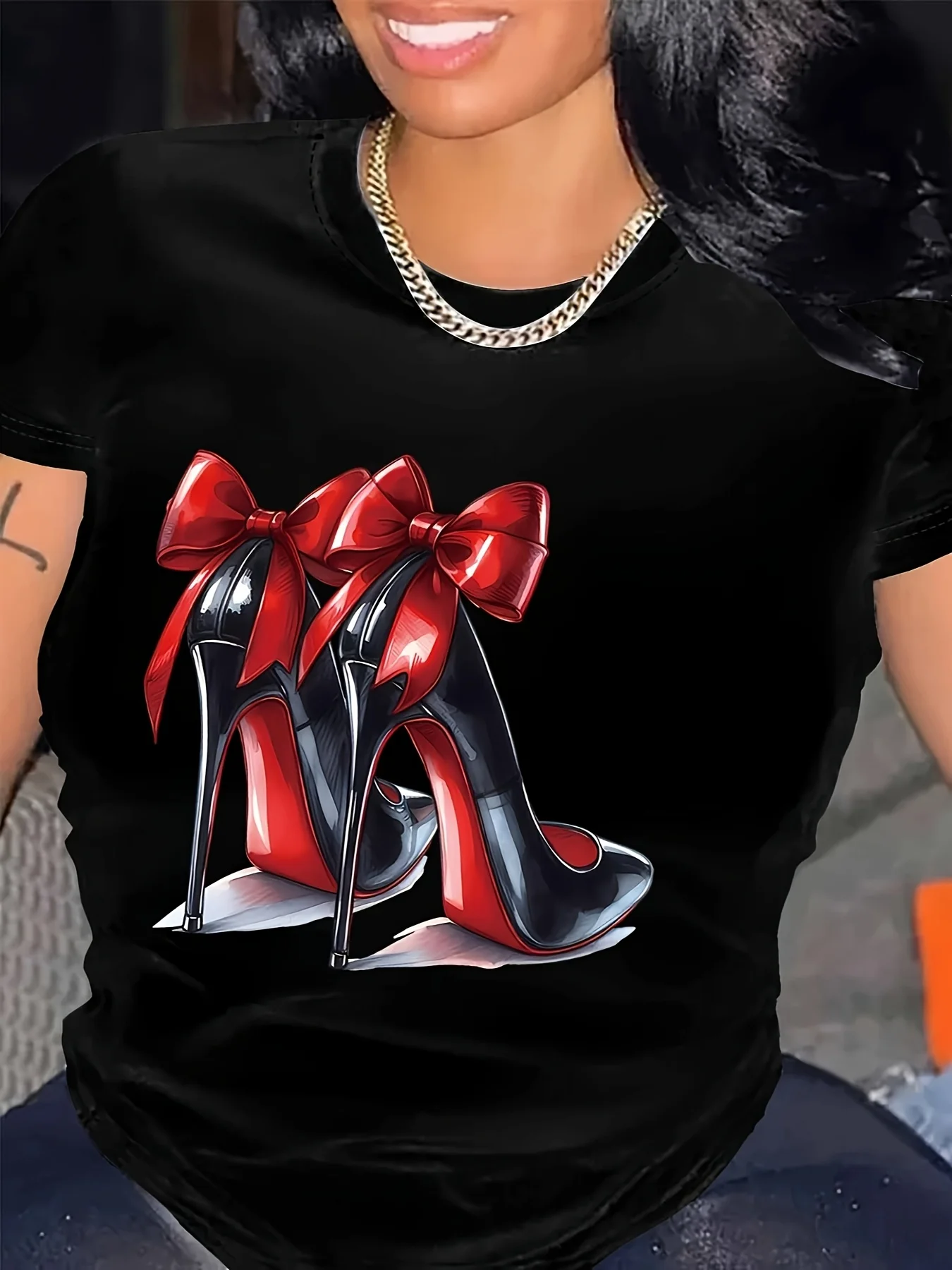 

Women's White Casual Short Sleeve T-Shirt with Red High Heel Bow Graphic Print Semi Harajuku Sleeve Casual Aesthetic Clothes