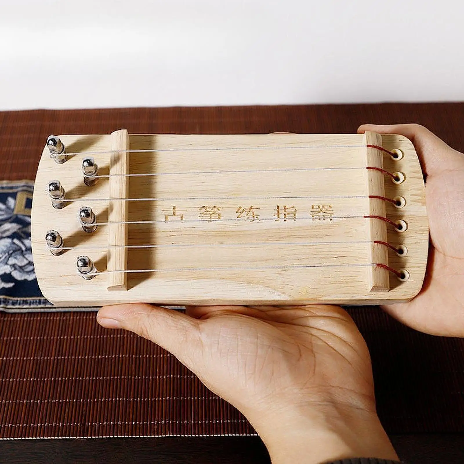 Guzheng Finger Trainer Premium Wooden Exercise Tool Lightweight Practice Claw Accessory for Beginner Guzheng Practice Sessions