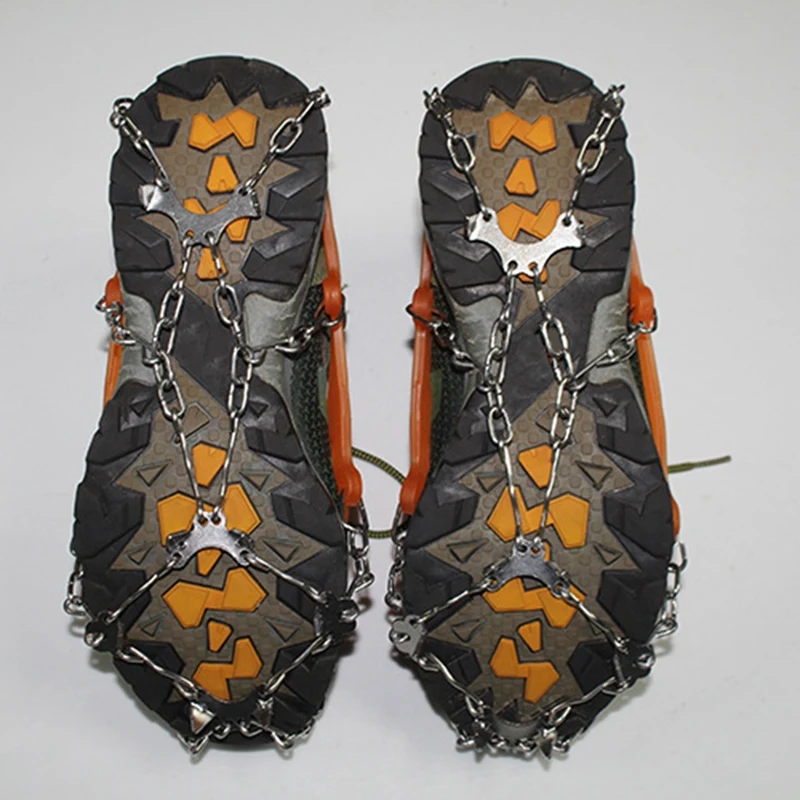 Crampons กลางแจ้ง 8 ฟันสแตนเลสหิมะลื่น Mountaineering Snow Claw รองเท้ากลางแจ้งอุปกรณ์