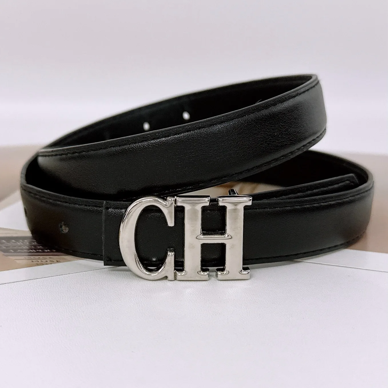 2025 المرأة الراقية حزام بسيط معدني إلكتروني مشبك حزام المرأة فستان سراويل جينز حزام للنساء حزام جلد جديد