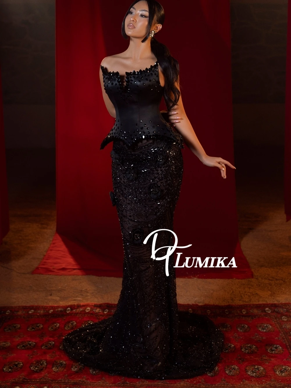 

Black Corset Beaded Evening Dress Dazzling Mermaid Customized Cocktail Gown Exquisite Tassel Flowers Unique Party Prom Wear