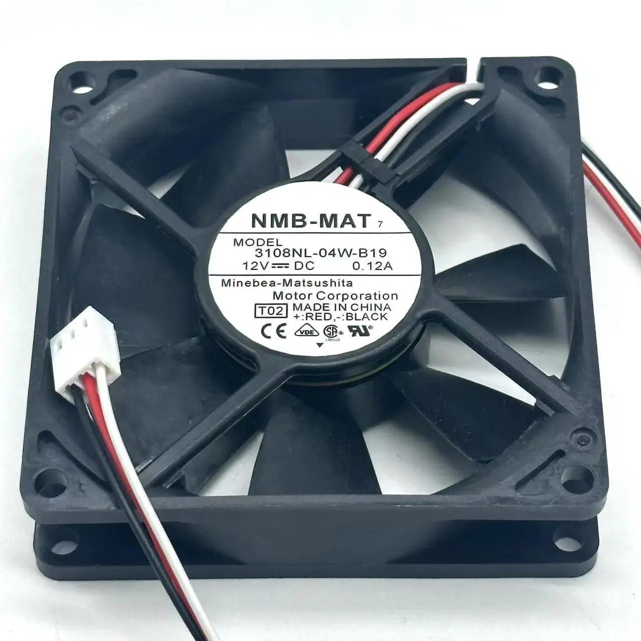 

NMB 3108NL-04W-B19 T02 DC 12V 0.12A 80x80x20mm 3-Wire Server Cooling Fan