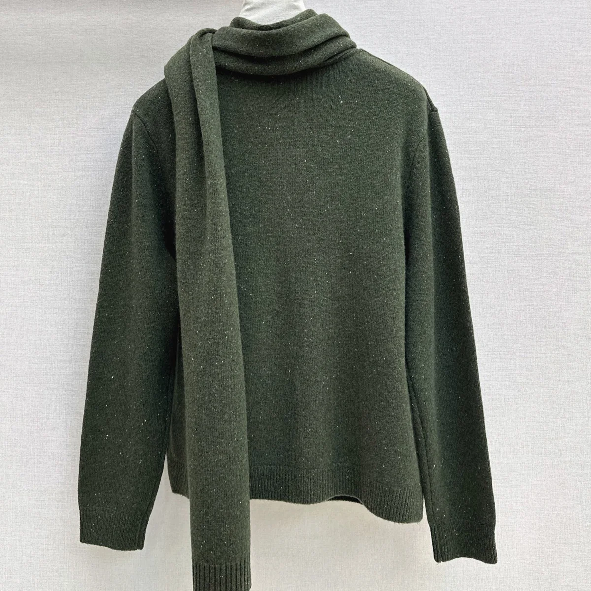 High Quality Women V Neck Speckled Knit Cardigan with Matching Scarf, Long Sleeve Button Knit Sweater lyt261013153