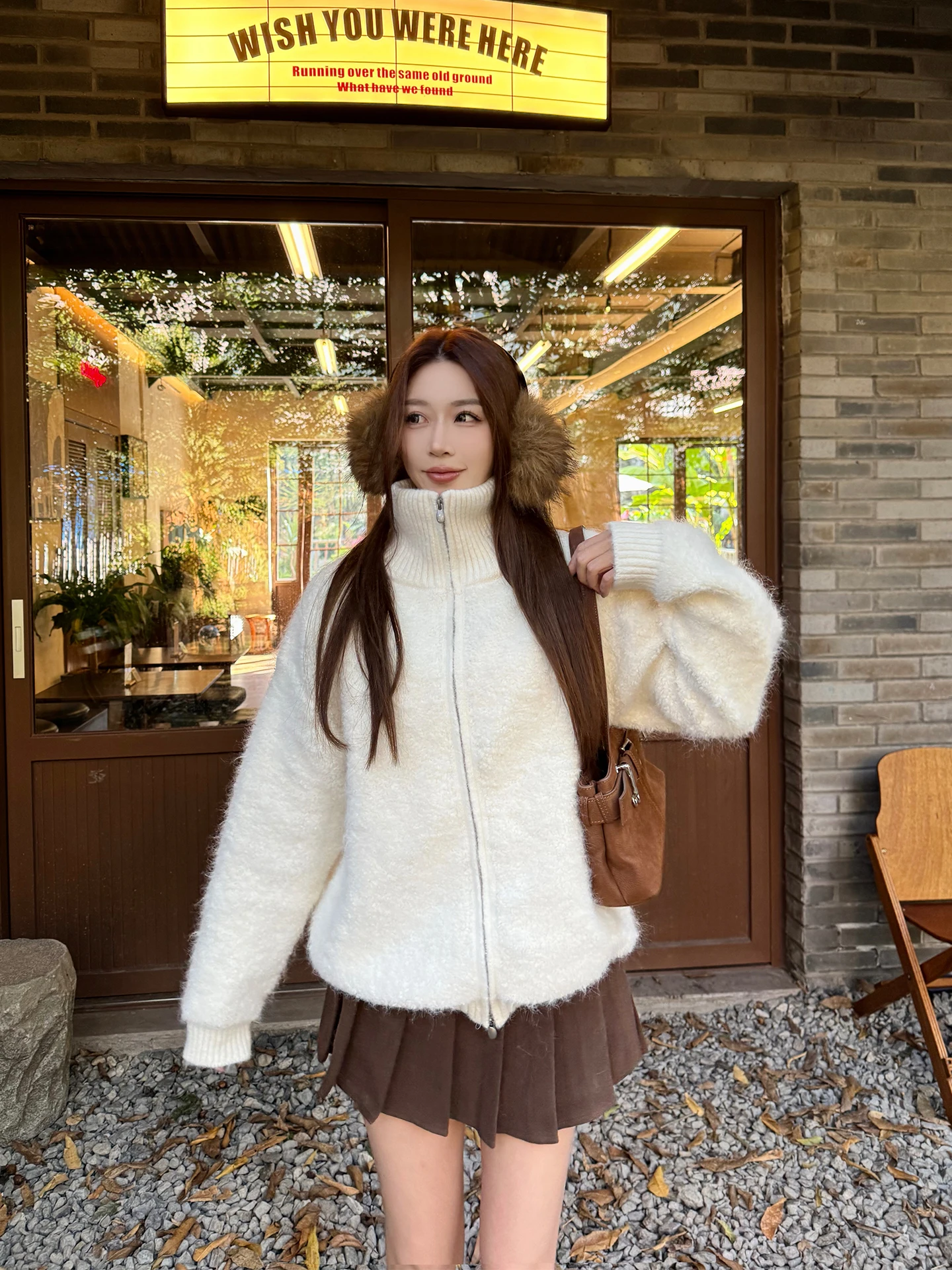 

Теплая пушистая куртка на молнии с высоким воротником, женская, мягкая, в американском стиле, свободного кроя, удлиненная, утепленная, осенне-зимняя верхняя одежда