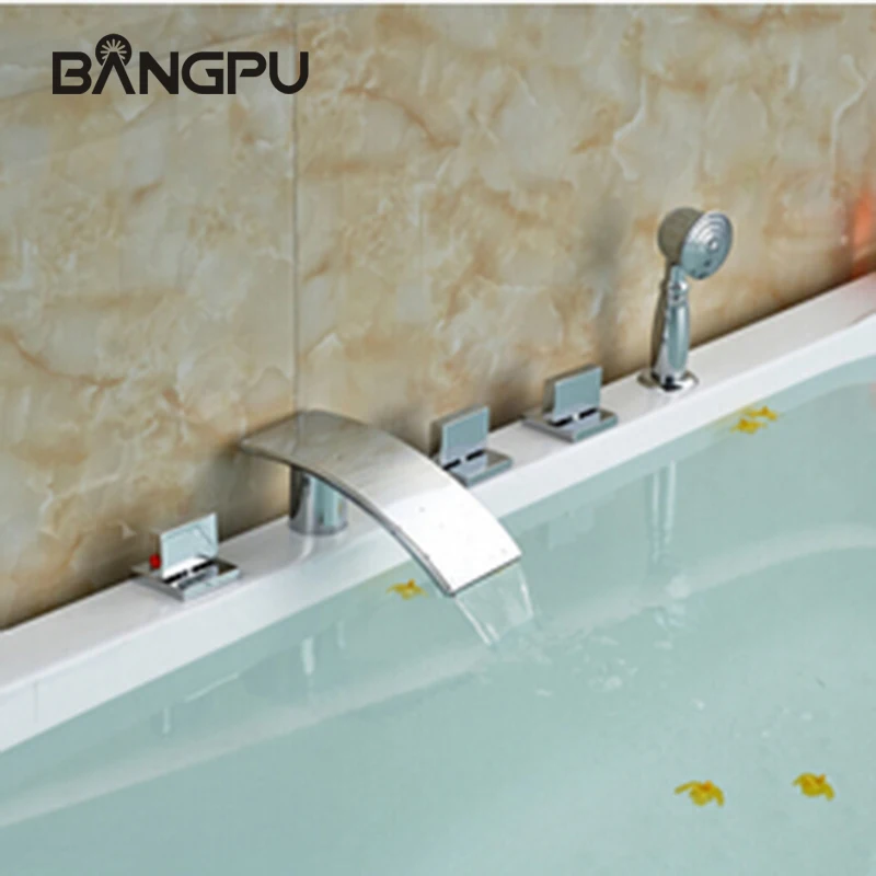 

Modern Waterfall Tub Faucet Set with Handheld Shower 5 Hole Bathroom Bathtub Faucet Set Roman Tub Faucet Kit with Sprayer Chrome