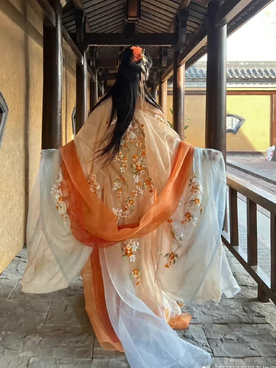 Hanfu Women Chinese Traditional Cosplay Costume Ancien Dynasty Hanfus Embroidery Peach Blossom Large Display Flowering