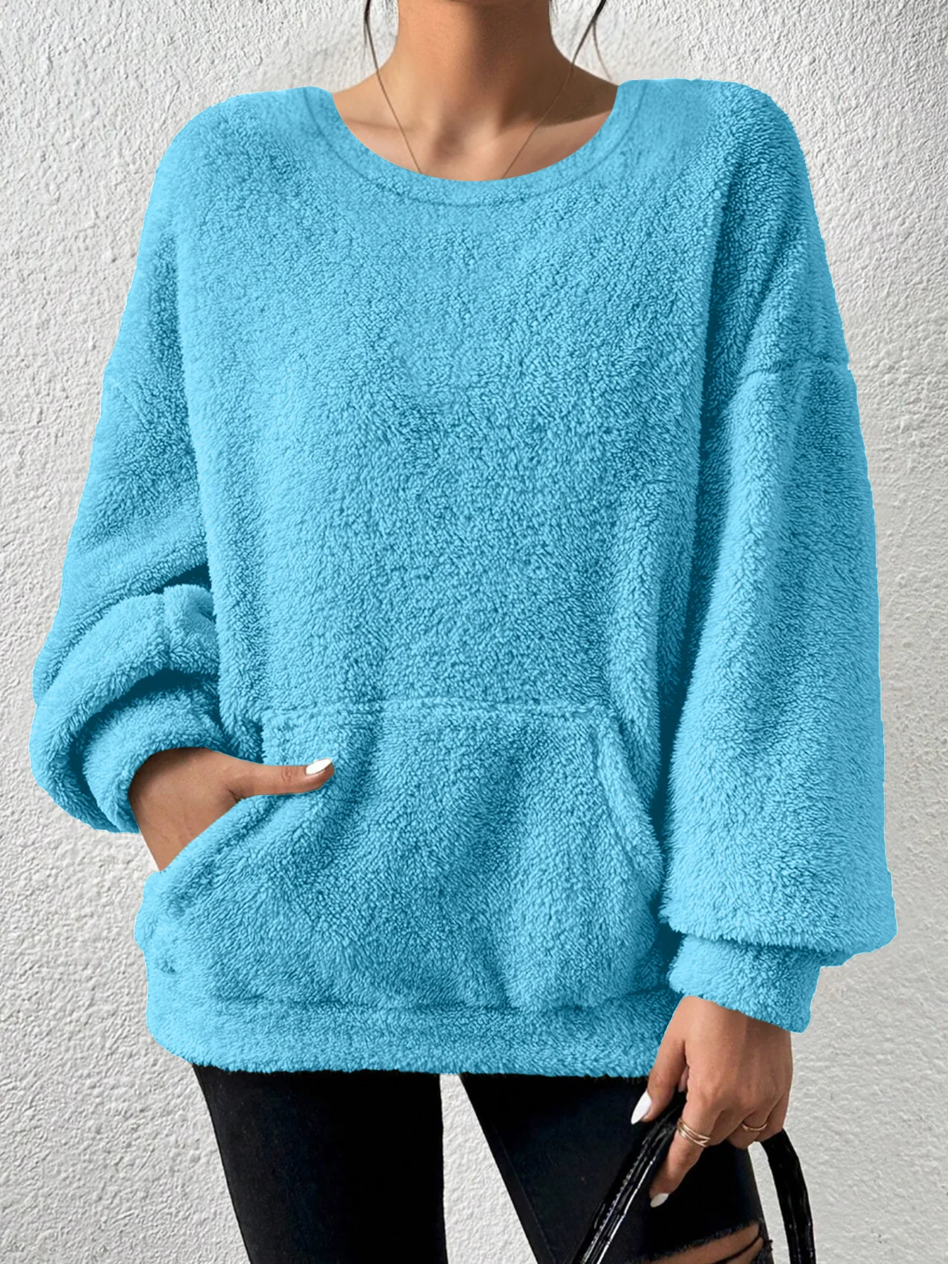 

2025 New Autumn and Winter Casual Fashion Solid Color Long Sleeved Sweatshirt