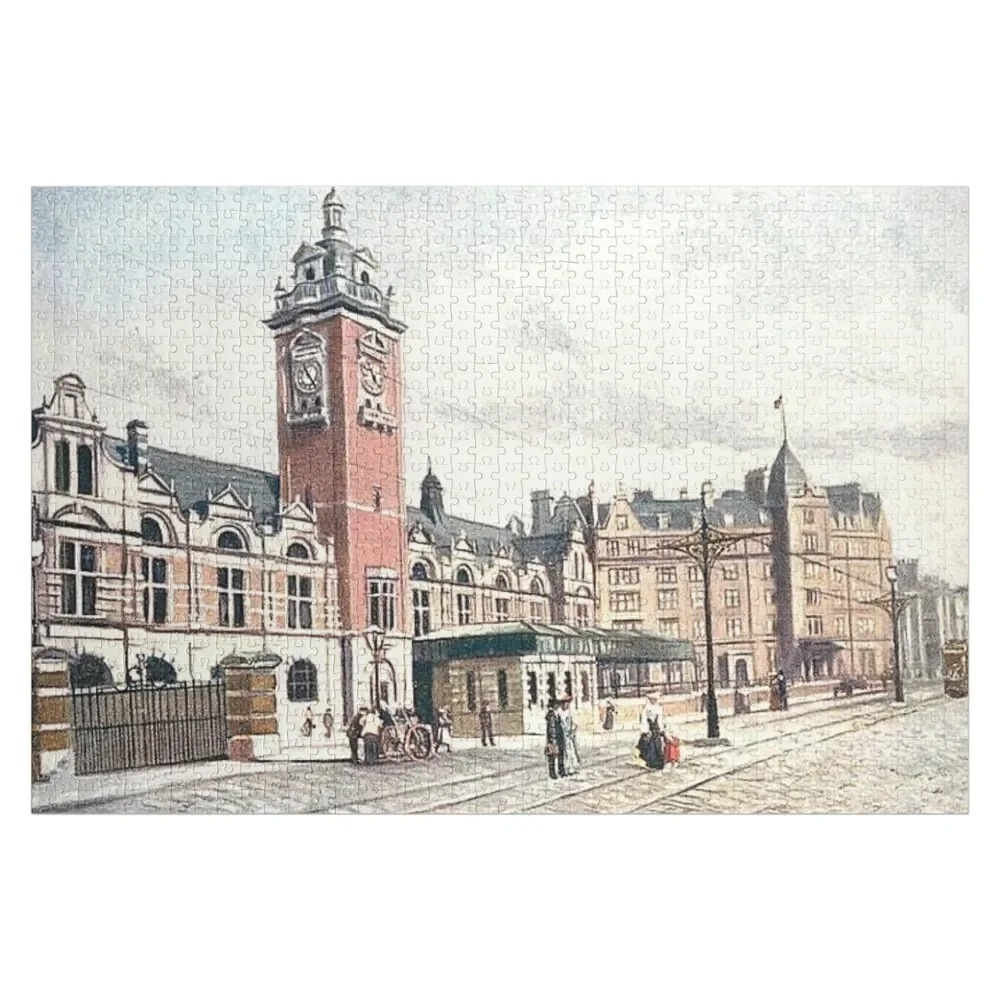 Victoria Station & Hotel, Nottingham, Nottinghamshire, England Jigsaw Puzzle Game Children Personalized Gift Ideas Puzzle