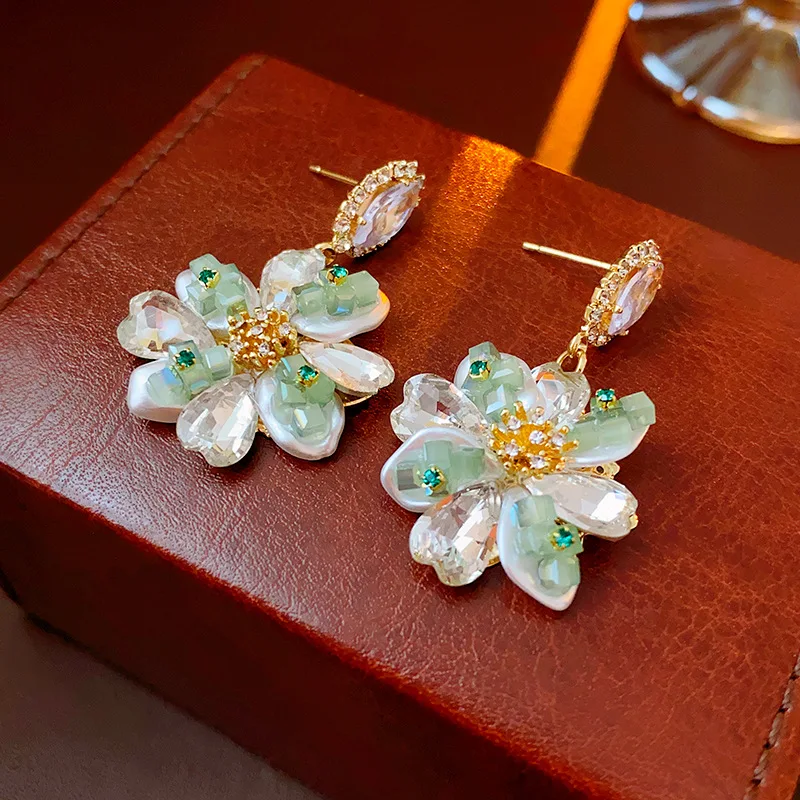 

Женские висячие серьги со стразами и разноцветными цветами, винтажные универсальные изящные темпераментные новые серьги, модные ювелирные изделия, оптовая продажа