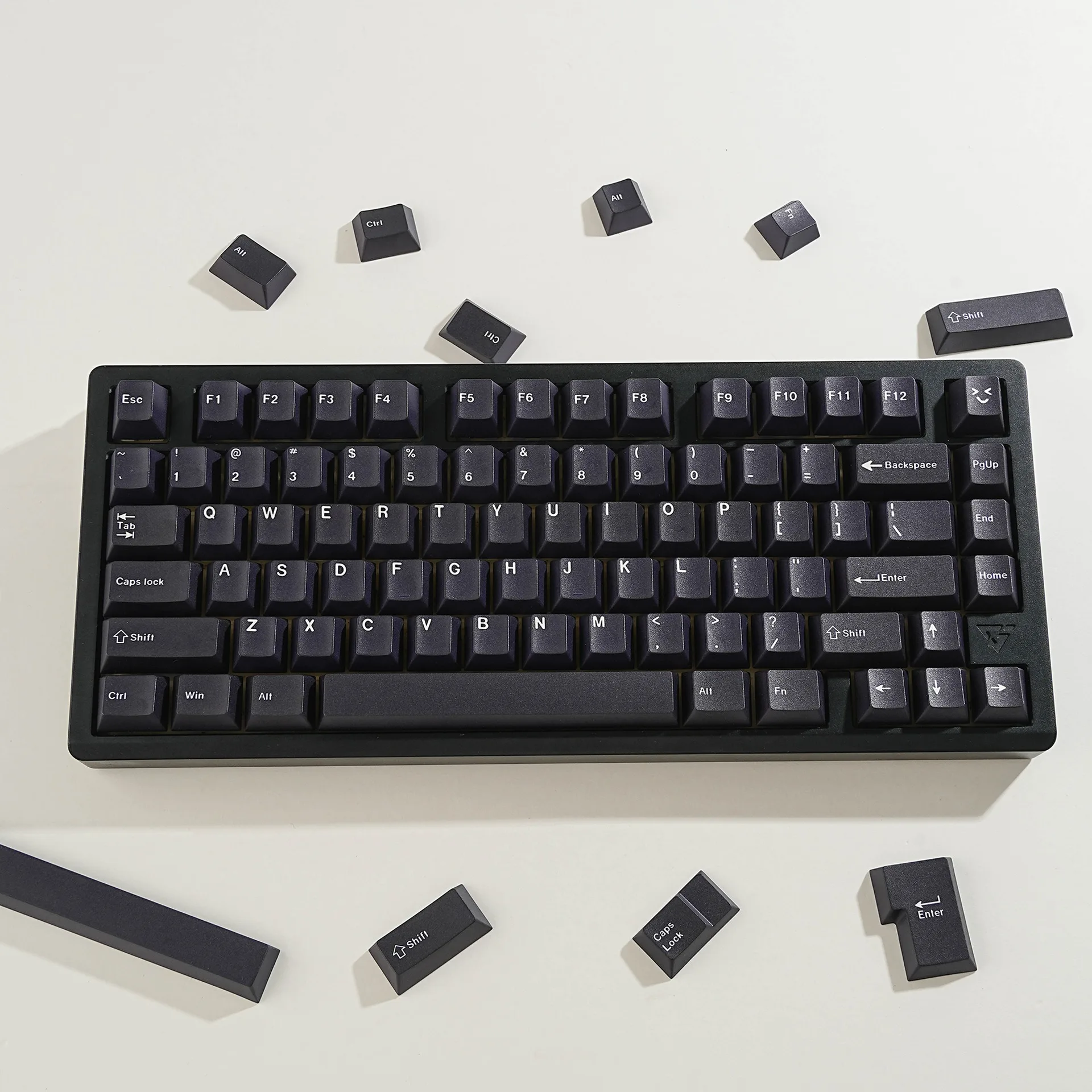 Minimalist Black Mechanical Keyboard GMK keycaps Russian Spanish French Abnt2 Japanese Korean German Cherry Profile PBT Keycap