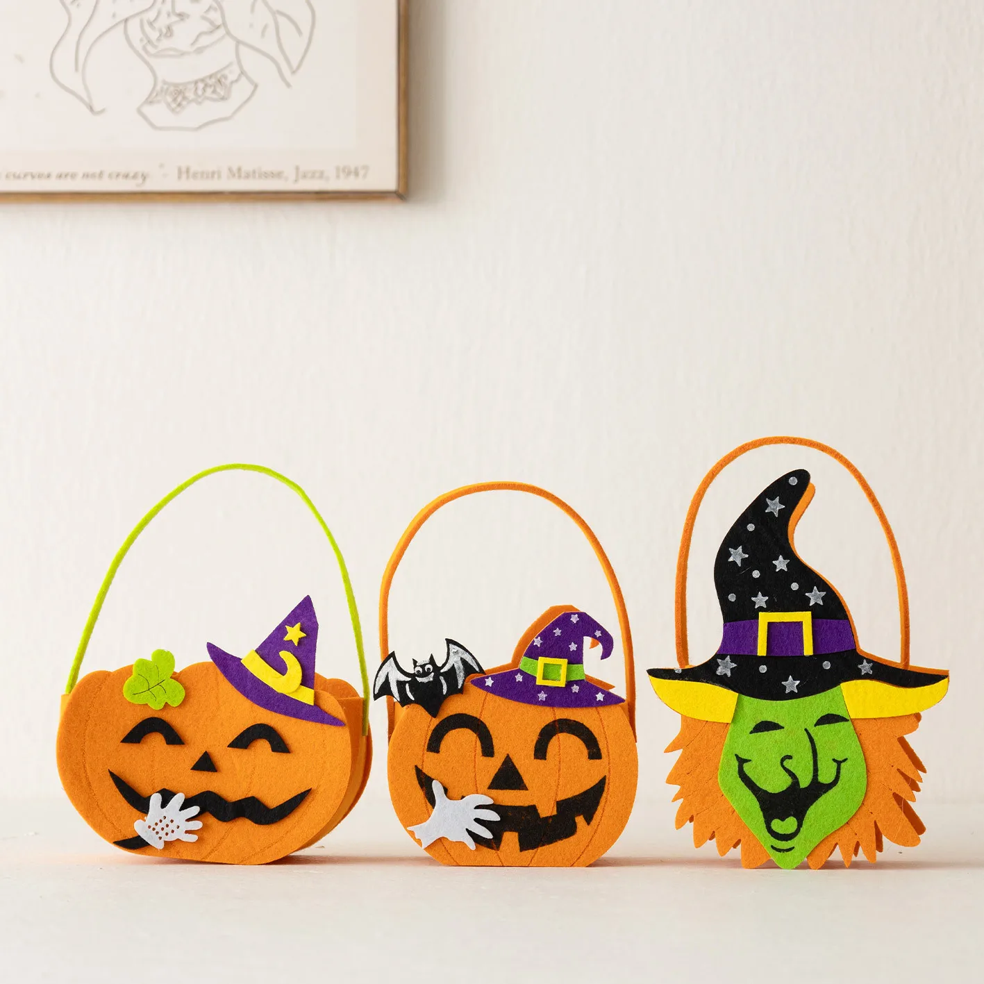 Halloween Felt Candy Bucket Kids Trick or Treat Handheld Candy Bag Pumpkin Witch Bat Pattern Storage Basket Halloween Party Gift