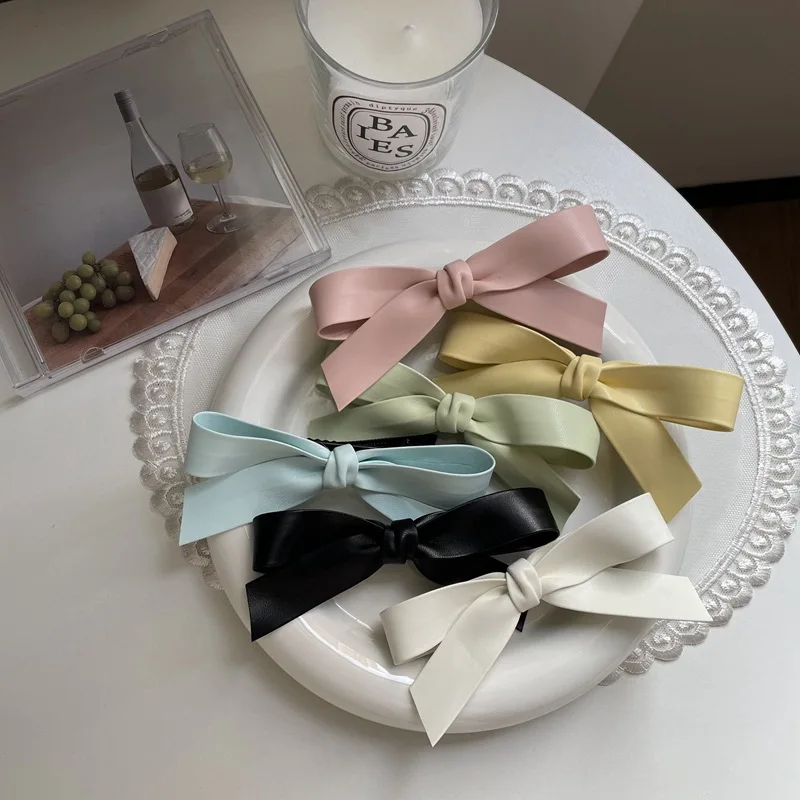 

Нежные весенне-летние розовые заколки-уточки из кожи с бантом в стиле макарон, боковые заколки для девочек, заколки-уточки для волос для девочек