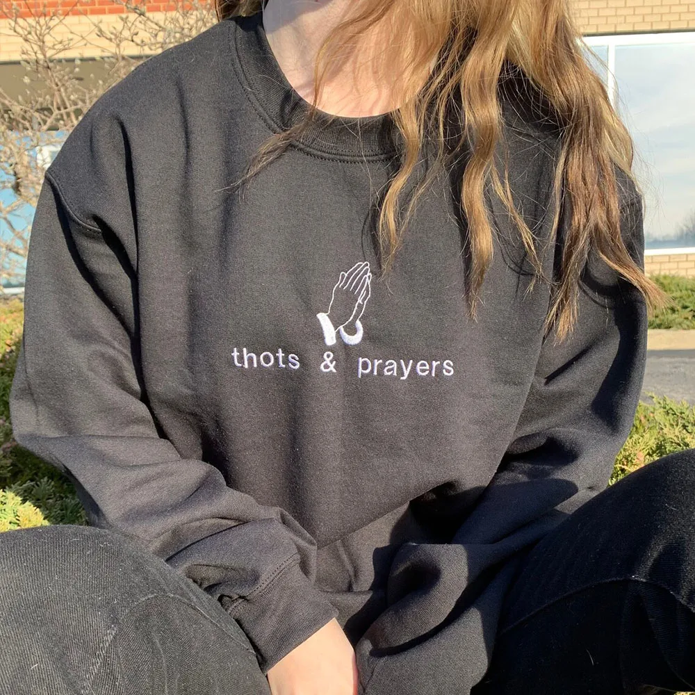 Baddie Aesthetic Thots and Prayers Embroidered Crewneck Sweatshirts Women Black Loose Cotton Autumn Thick Fleece Warm Jumper