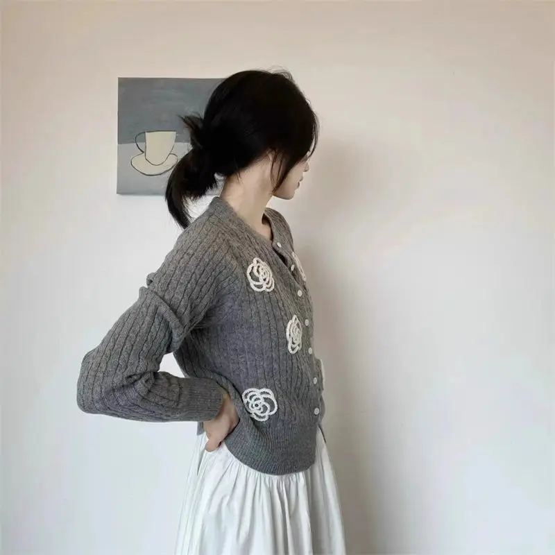 Autumn Winter Fashion Knitting Cardigan Women Clothing Sweet Printing O-neck Long Sleeve Buttons Sweater Female Simplicity Coat