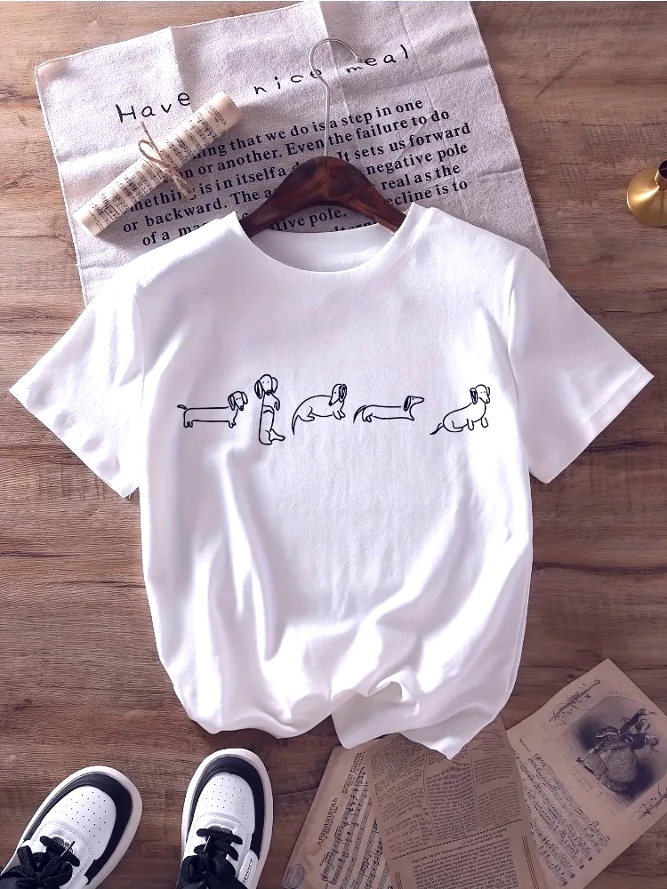 Women's Casual Short-Sleeved Round Neck T-Shirt with Cute Dachshund Pattern Print Summer and Spring Top Dog Themed Y2k Clothes