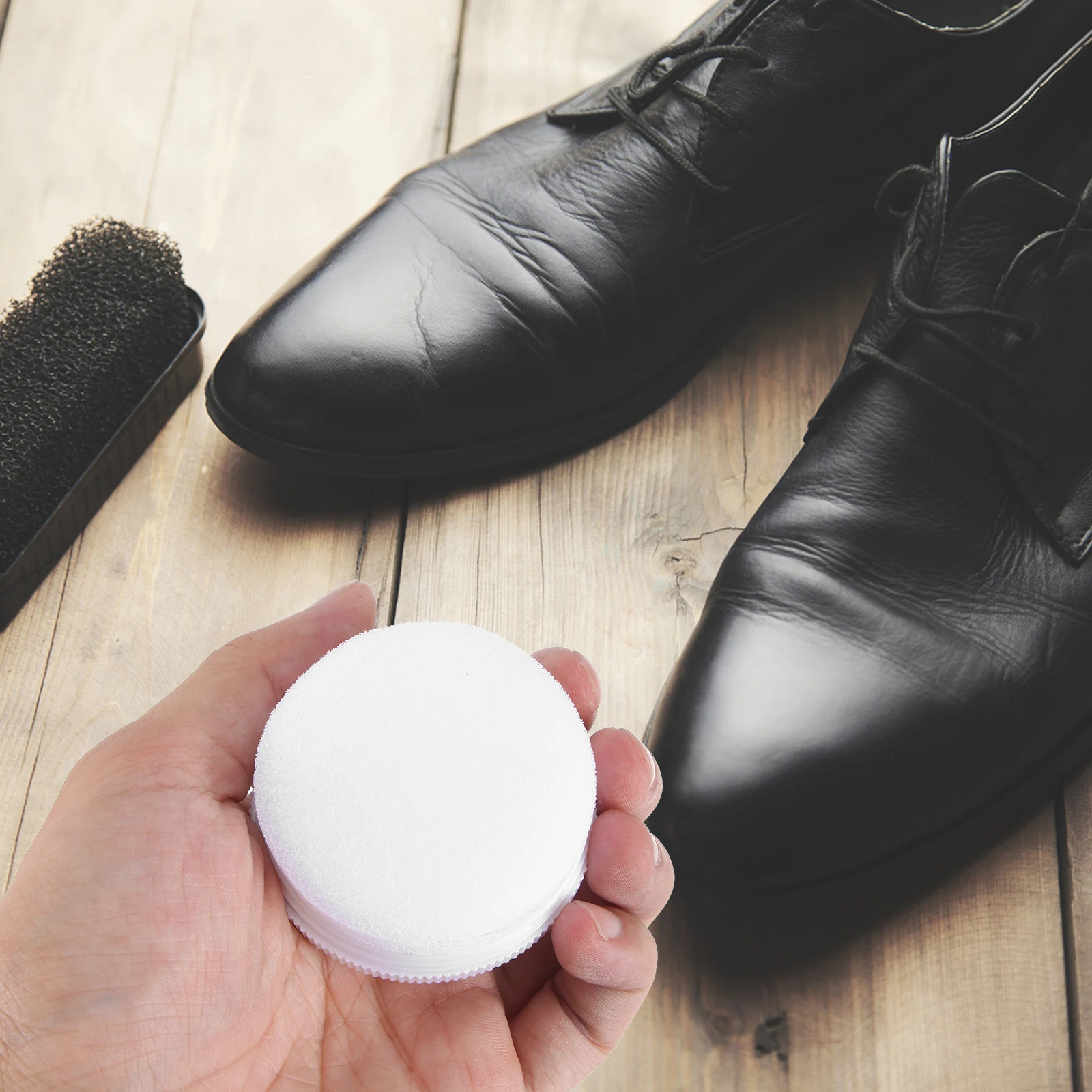 

Shoe Cleaning Sponge Polisher Portable Wiper Safe Use Simple Household Brush Convenient Practical Perfect Size Round Shape