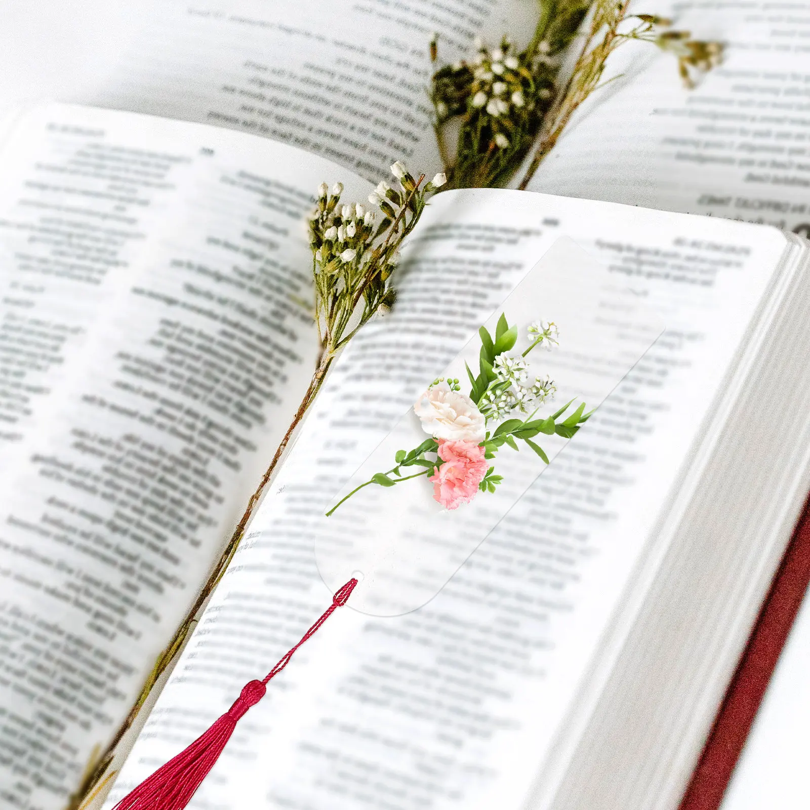 

30Sets Exquisite Tassel Pendant Bookmarks Acrylic Transparent Blank Page Markers Compact Lightweight for Students Teachers