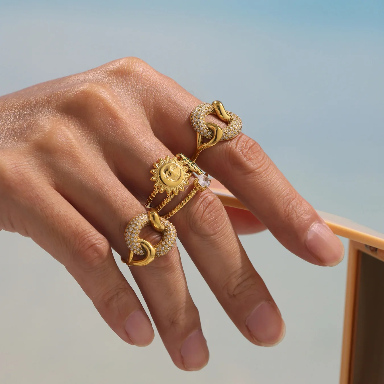 TOSOKO Stainless Steel Jewelry Vintage Abstract Smiling Face Sun Ring With Cactus Inlaid Zircon And Open Ring A733