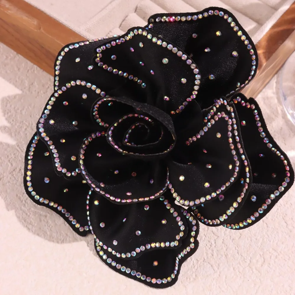 Fashionable Elegant Flower Patch Brooch Creative Clothing Decoration Flower Inlaid Diamonds Flower Clothing Accessories