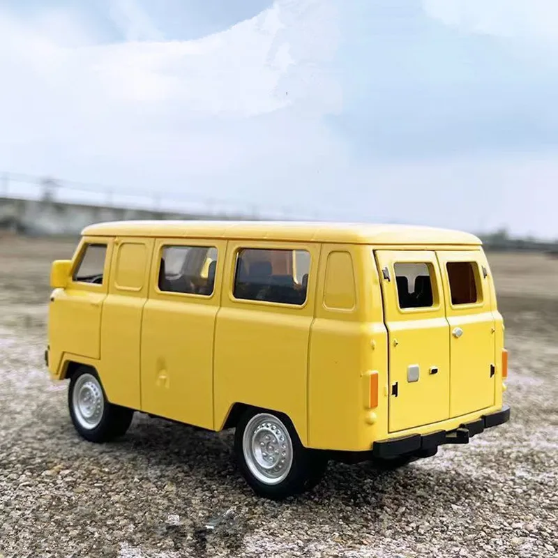 New product 1:18 Russian WAZ bus car model,tourist sightseeing bus model,collectible ornaments,wholesale