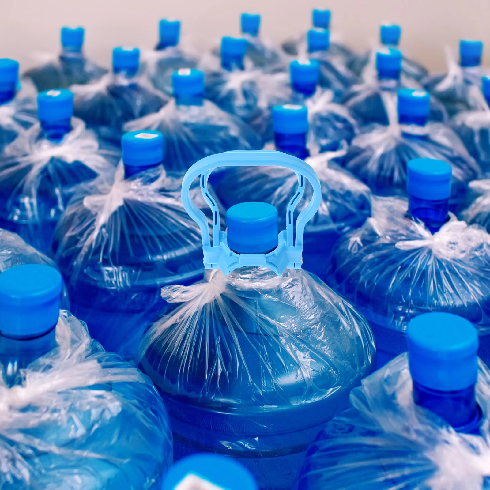 

1pc Ergonomic Jug Lifter Plastic Bottle Carrier Lightweight Gallon Water Bottle Handle Smooth Edges Comfort Grip Water