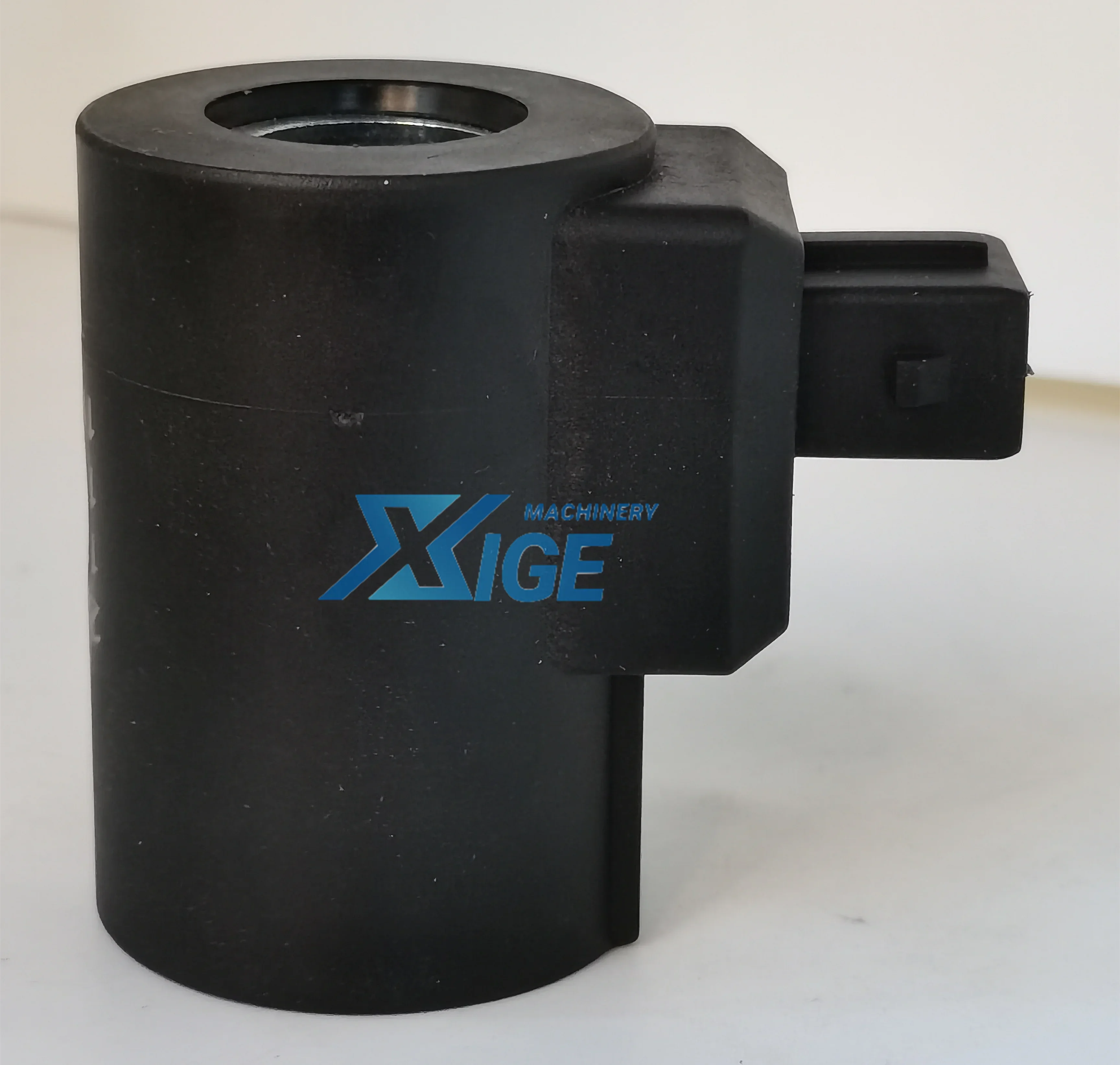 لفائف المضخة الهيدروليكية 280257 280249 280276 280263 280237 280239 280153 280156 لفائف سبيكة لصمام الملف اللولبي لرافعة الحفارة