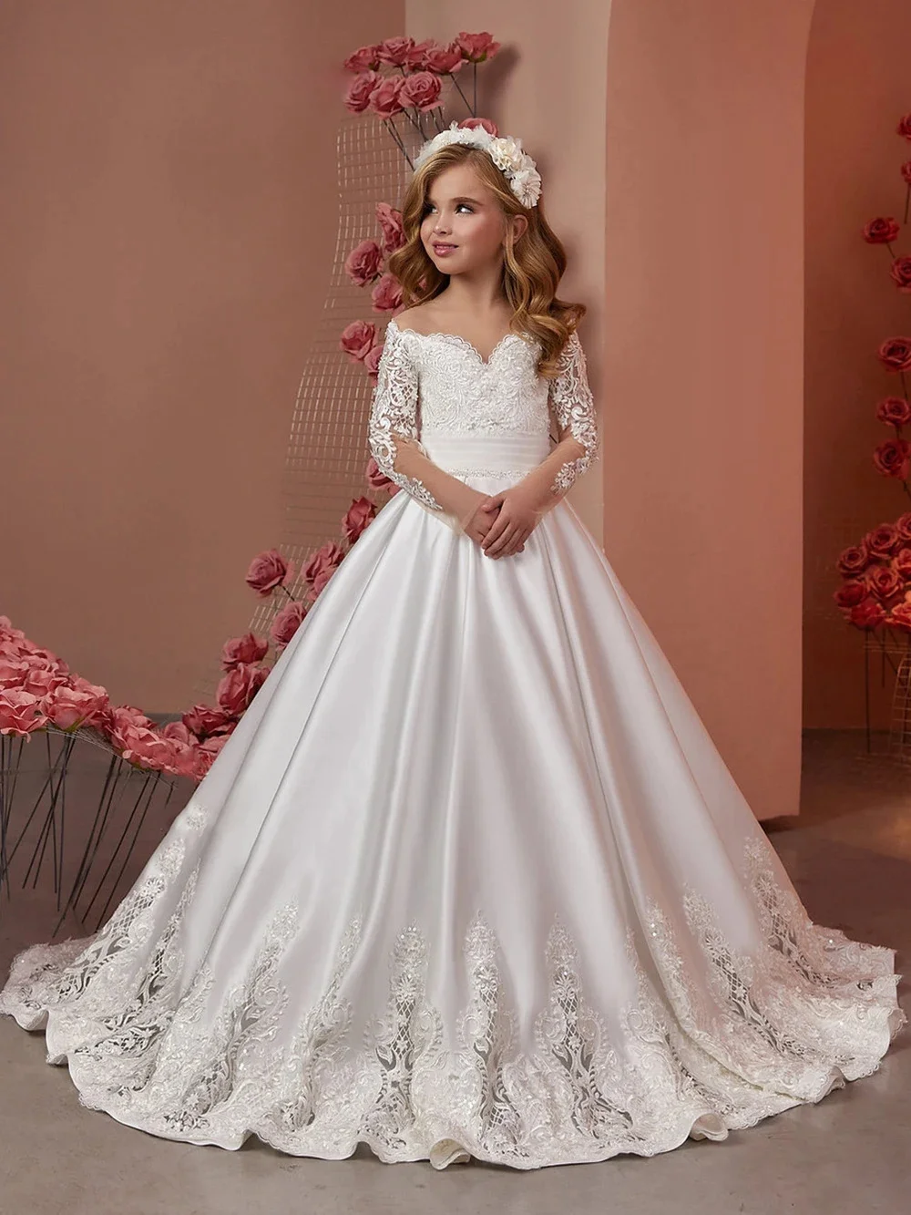 

Luxury Applique Sequined A Line Formal Prom Gown Wedding Floor Length Long Ball Princess Customized First Communion Dress
