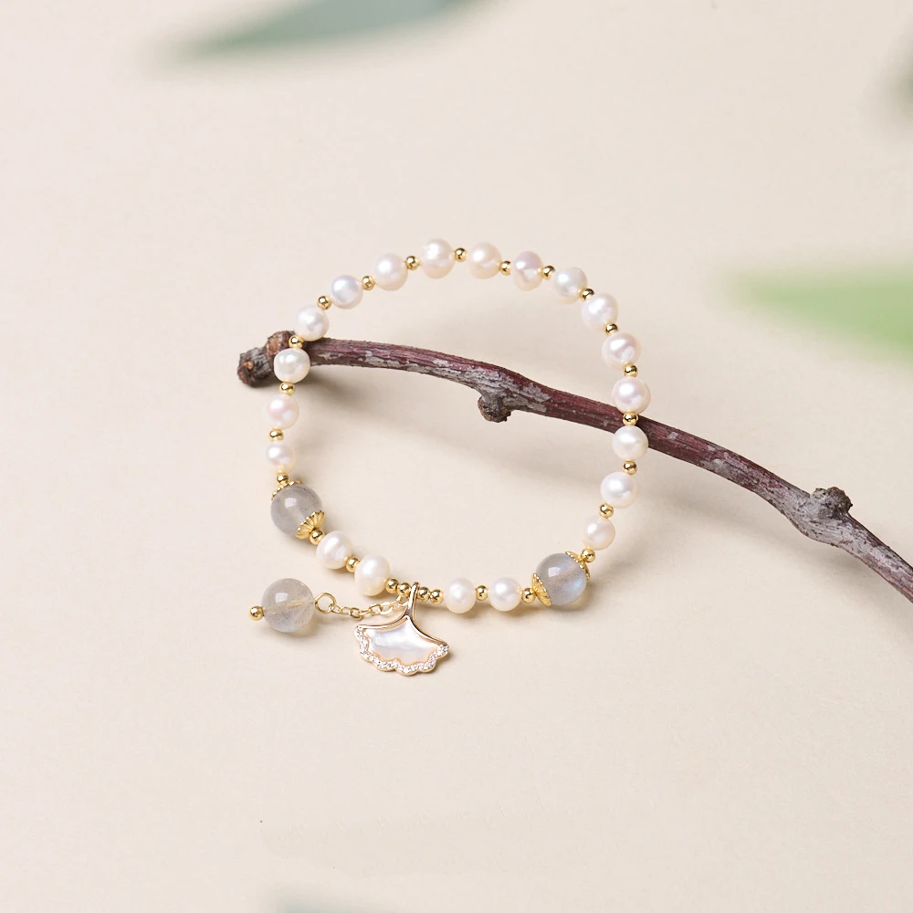 Natural 6mm Freshwater Pearl Grey Moonstone Beaded Bracelet for Women Shell Ginkgo Leaf Charm Elegant Hand Jewelry Daily Wearing