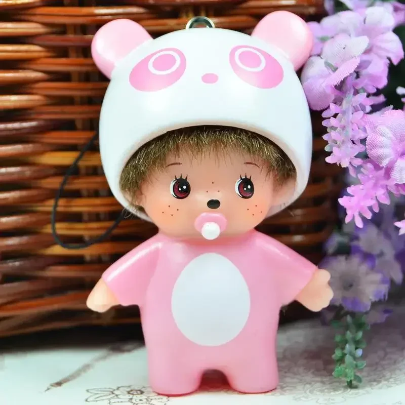 Kitty Monchhichi-Puppe mit abnehmbaren Hüten, die an Taschen gehängt werden können. Niedliche, dekorative kleine Geschenke für den Geburtstag von Paaren und zum Verschenken. – Detail 11