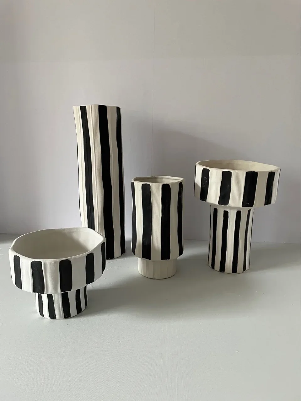 Black and White Striped Ceramic Vase Wide Mouth Flowerpot Geometric Pattern Flower Arrangement Porcelain Handicraft Ornaments