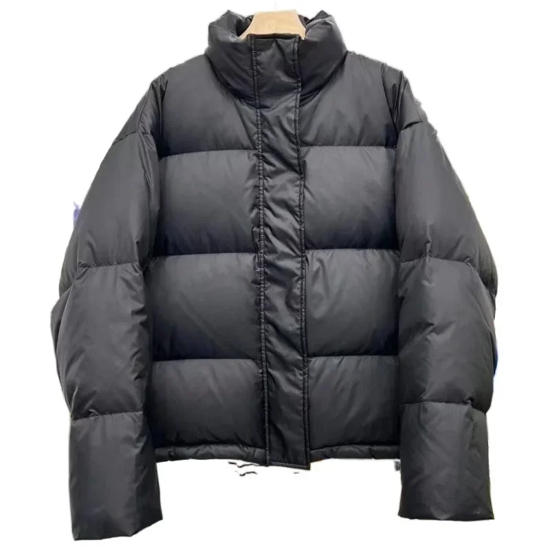 Damska krótka kurtka puchowa 2025 nowy styl, styl chlebakowy, pogrubiona, zimowa, modna, luźny krój.